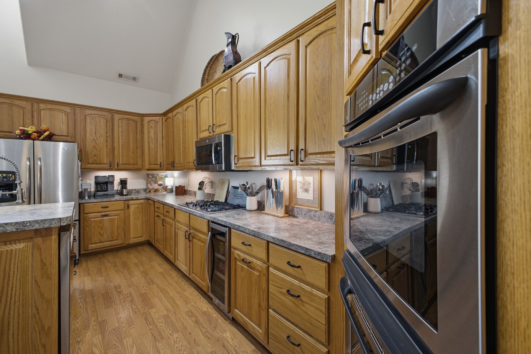 Kitchen cabinetry and appliances — Hampshire TN farm home